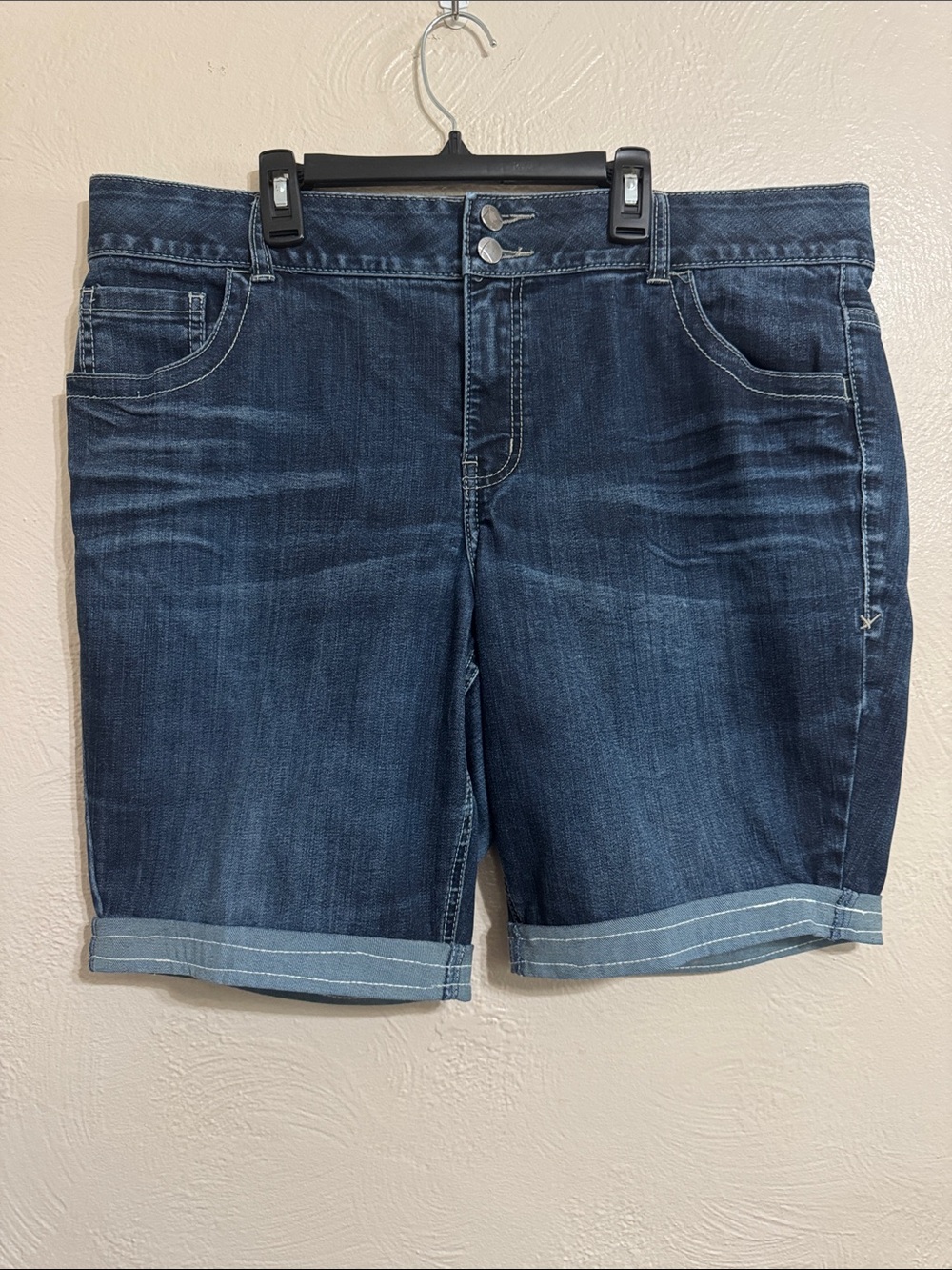 Women’s Dark Wash Denim Bermuda Shorts - Classic Casual 0039